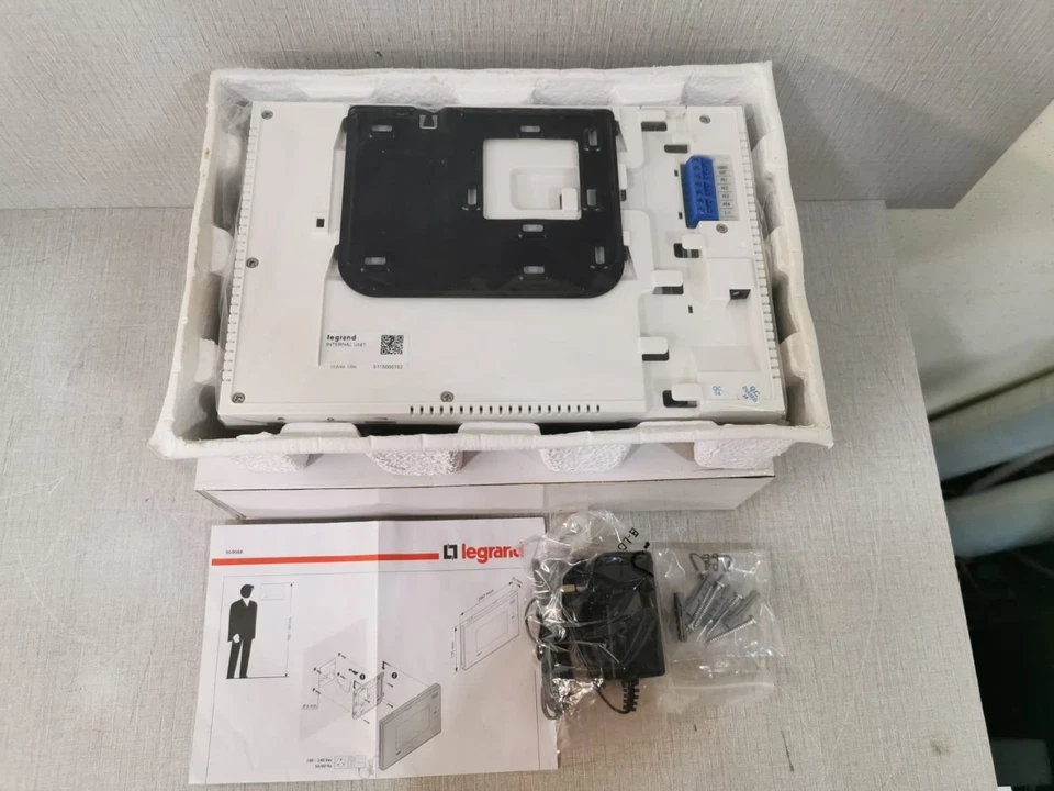 Видеодомофон LEGRAND 369088 - Изображение 2 из 4