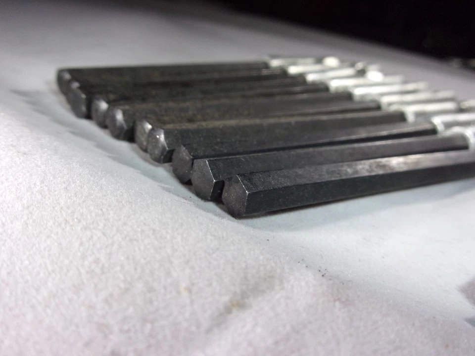 11 NEW XCELITE 3/16" HEX DRIVER BLADES # 99-26 - Image 2 of 3