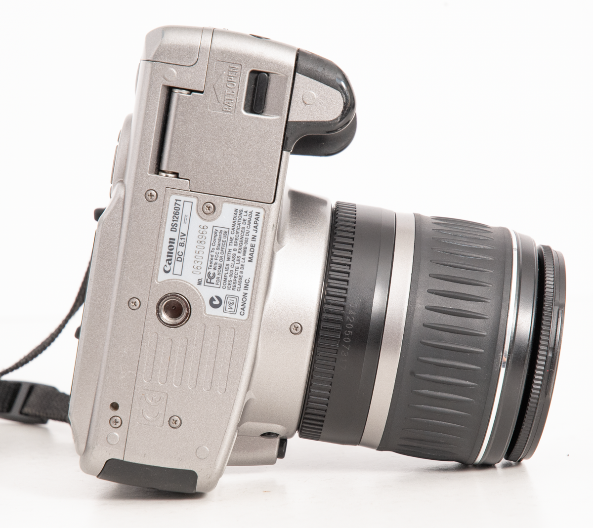 【一眼レフ】Canon EOS 350D DIGITAL Canon EOS 350D / Digital Rebel XT: Digital Photography Review