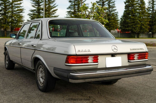 1982 Mercedes-Benz 300-Series 300 D - Picture 6 of 12