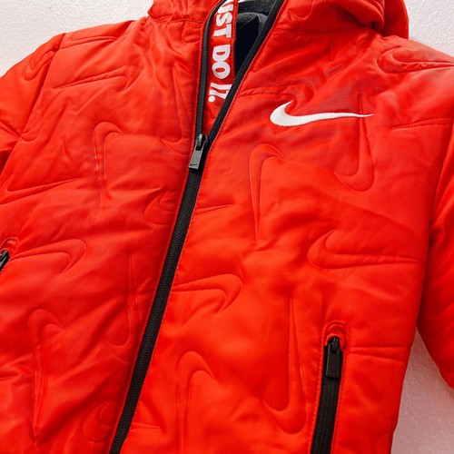 NIKE Just Do It Boy 7 Red Puffer Jacket Zip Up Hooded Coat Logo Stamp All Over