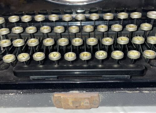 Antica macchina da scrivere manuale portatile Royal vintage anni '20 #394458 senza custodia - Foto 2 di 14