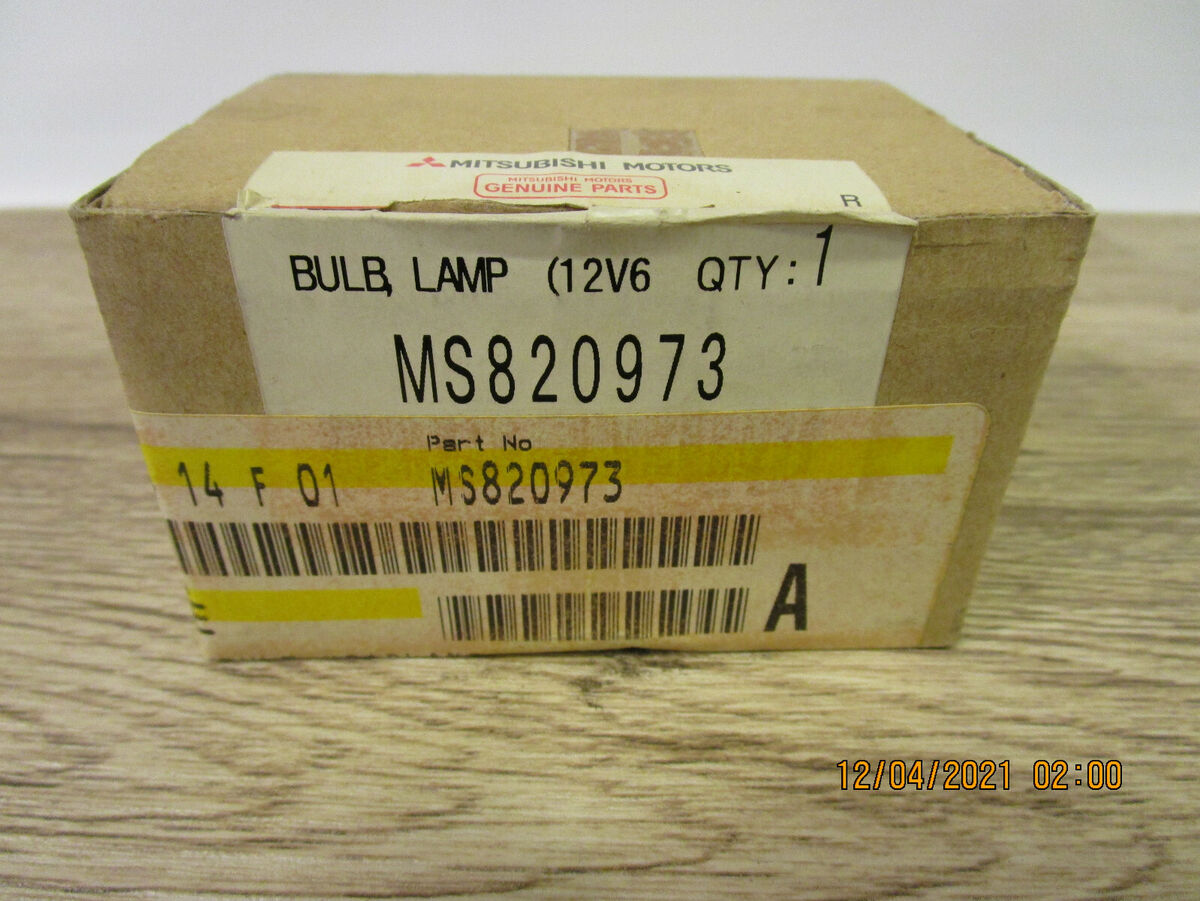 Genuine Mitsubishi OEM MS820973 Headlamp Bulb Philips 9007 Genuine Mitsubishi OEM MS820973 Headlamp Bulb Philips 9007