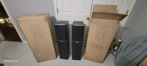 JBL ARENA 170 Tower Speakers - Selling as a Pair