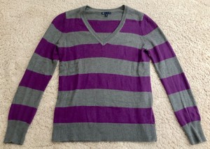 gap gray sweater