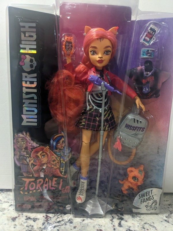 Monster High Toralei Furrocius Werecat & Sweet Fangs