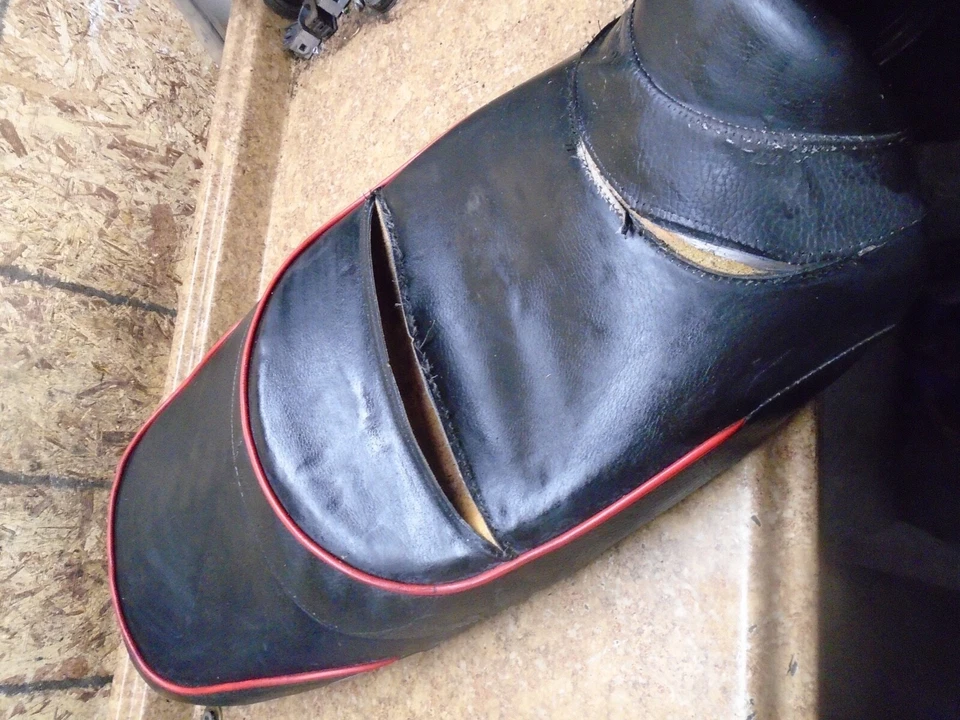 1995 Kawasaki ZX1100 ZX 1100 E GPZ Corbin Seat Front Rear Aftermarket GPZ1100 95 - Image 2 of 4