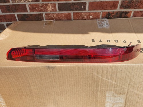 2017 2018 2019 2020 2021 2022 2023 Audi Q7 Rear RH TailLight 4M0945096A - Picture 2 of 7