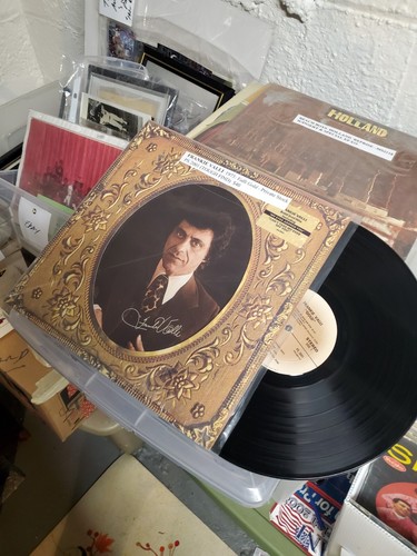 Frankie Valli "Gold: 1975 Lp Vintage Rare Record - Picture 4 of 4