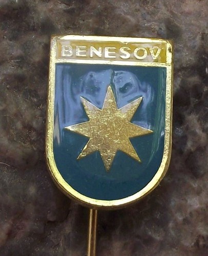 Antique Benesov Czech Town Beneschau Gold Star Heraldic Crest Shield Pin Badge - Picture 3 of 5