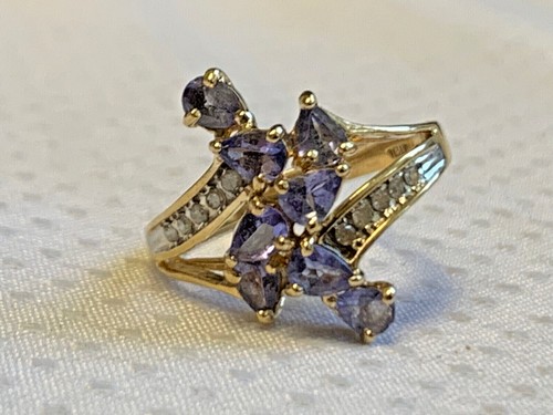 10K Yellow Gold Ring 3.02g Fine Jewelry Sz 7 Band Purple Stone Clear Accent Pave - Picture 2 of 12