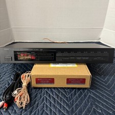 YAMAHA TX-400U STEREO AM/FM TUNER - SERVICED - CLEANED - TESTED. WITH FM ANTENNA
