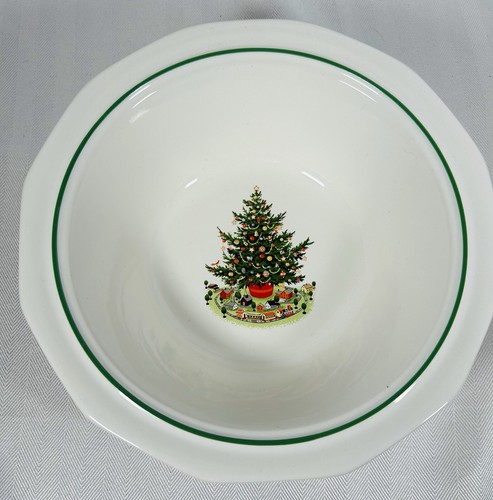 PFALTZGRAFF Christmas Heritage Round Serving Vegetable BOWL 9 Inch