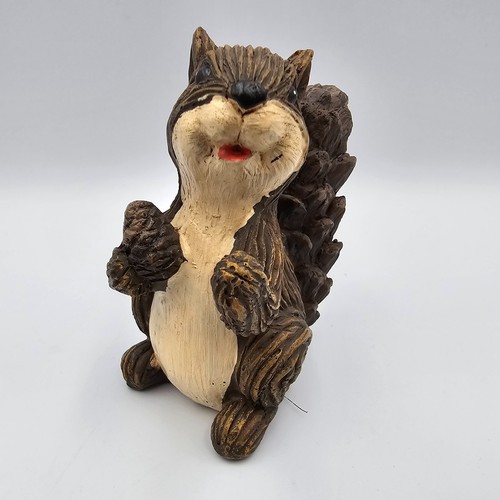 Set of 2 Resin Squirrel Figurines Woodland Forest Chipmunk Decor Rustic Cabin - Picture 9 of 13
