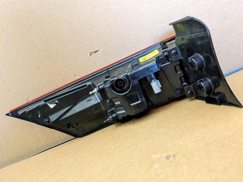 OEM 2024-2025 Hyundai Santa Fe Tail Light Passenger Right Side Lamp 92402-R6000 - Picture 7 of 16