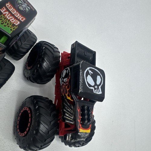 3PC Hot Wheels 3” MONSTER JAM TRUCK: Hot Wheels Race Ac, gravedigger, Punisher - Picture 4 of 7