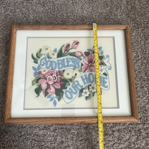 Vintage Gott segne unser Zuhause fertige Stickerei gerahmt Floral rosa blau Blume - Bild 4 von 8