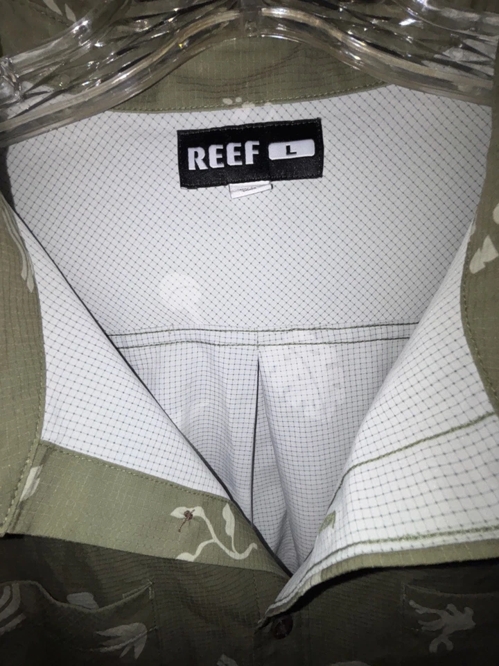REEF BLOOM 男式 S/S 编织技术衬衫 - 大号 - LT OLIVE - 全新带标签 — 第 2/4 张图片