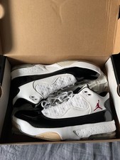 Size 11 - Jordan Max Aura 2 White Gym Red (READ DESCRIPTION)