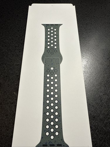 Bracelet sport Nike Apple Watch cargo kaki 46 mm - Photo 3 sur 4