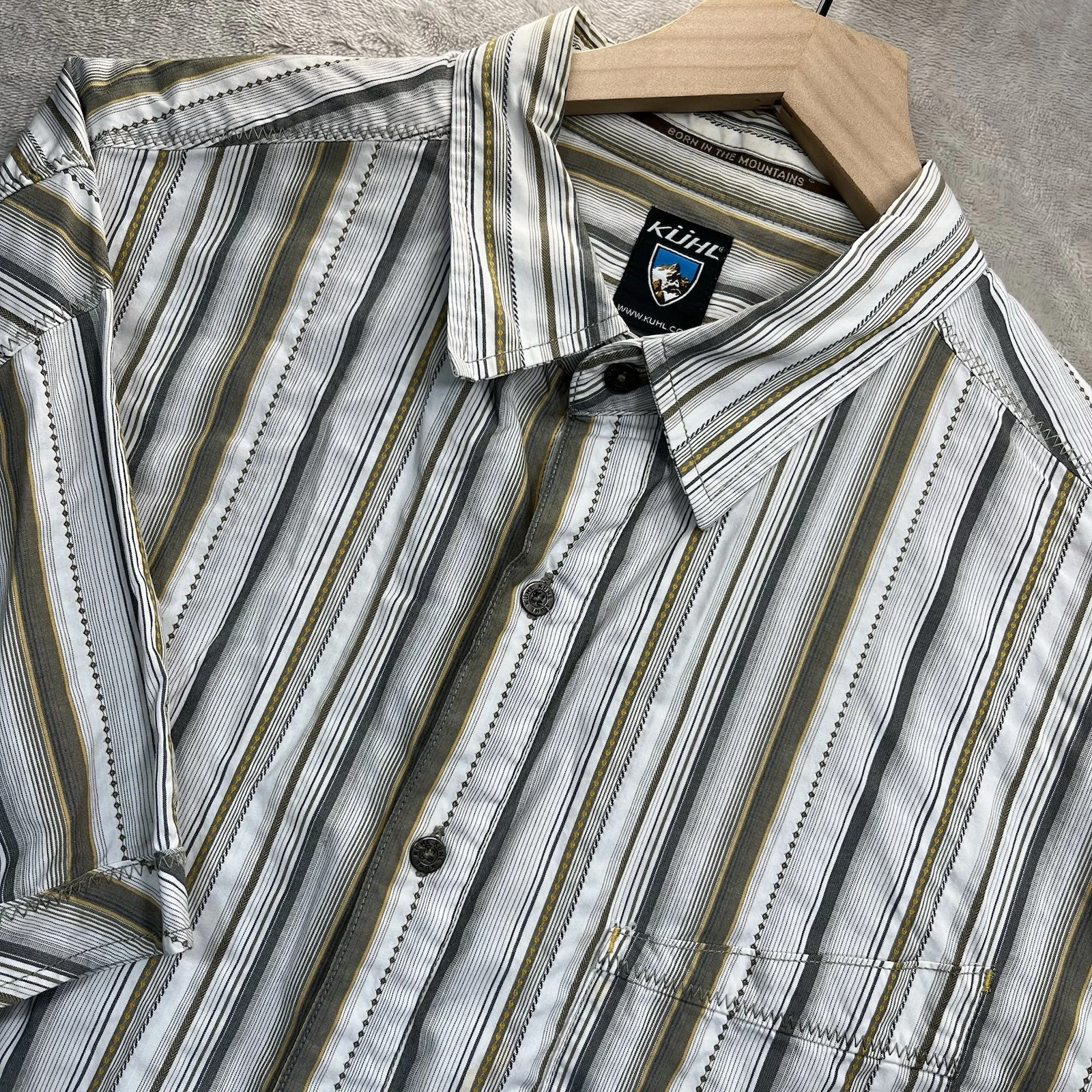 Kuhl Shirt Mens XL White Stripe Suncel Short Sleeve Button Up Outdoor Hiking