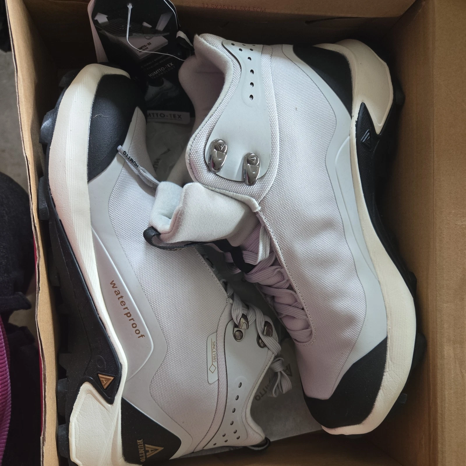 HUMTTO Womans All-Terrain Waterproof Hiking Boots Size 9.5