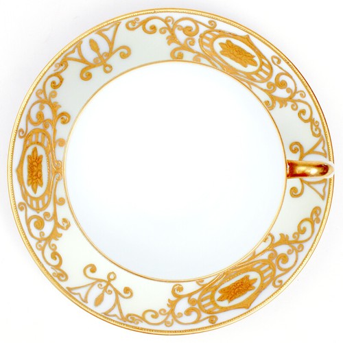 NORITAKE Christmas Ball 175 Cup and Saucer - Picture 6 of 7