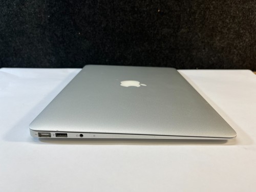 Apple A1369 MacBook Air 13" 2011 i7 -1.8GHz 4GB 250GB SSD HIGH SIERRA MC965LL/A - Picture 14 of 16