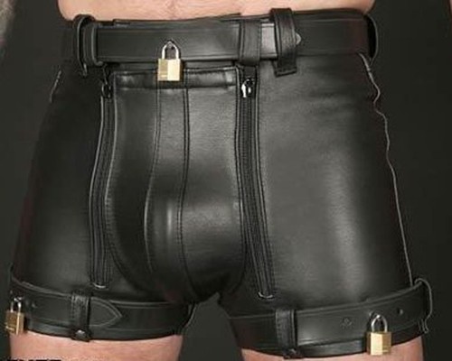 MENS REAL LEATHER RESTRAINTS CHASTITY SHORTS WITH FREE PADLOCKS BLUF SHORTS - 第 1/4 張圖片