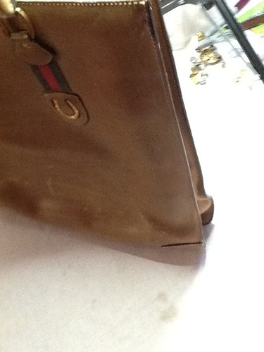 BOLSO DE MANO GUCCI DE COLECCIÓN #BREV.N.53291 BRONCEADO CON ZAPATO DE CABALLO A MANGO DORADO GH 82223L - Imagen 18 de 24
