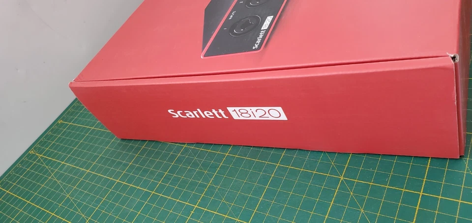 Focusrite Scarlett 18i20 3. Gen USB-Audio-Interface _4.3_5 - Bild 3 von 4