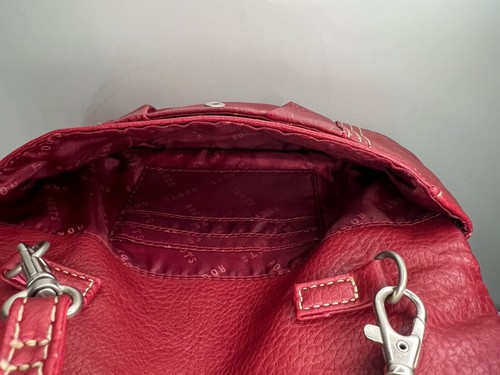Roots Canada Crossbody Bag Purse Red Holiday Group Faux Leather EUC - Picture 10 of 22