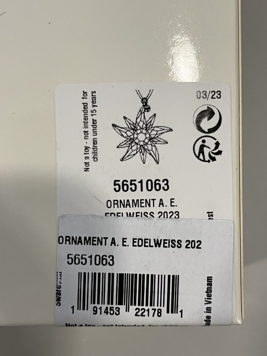 Swarovski SCS Annual Edition 2023 EDELWEISS Ornament 5651063 Swarovski SCS Annual Edition 2023 EDELWEISS Ornament 5651063