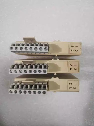 1Pcs Used  OPTO 22 SNAP-IDC5 - Picture 3 of 3