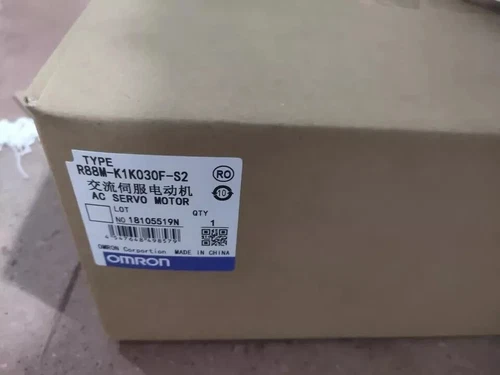 1PC Omron R88M-K1K030F-S2 R88MK1K030FS2 Servo Motor New Expedited Shipping - Picture 1 of 2