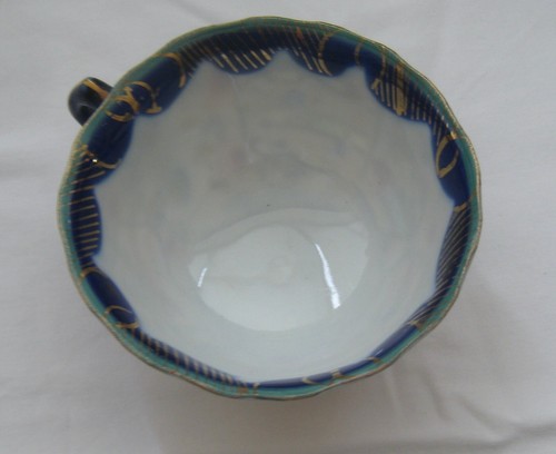 Taza de té y platillo pintados a mano "GEISHA GIRL" C. 1920-30 BORDE COBALTO/IMARI CO - Imagen 5 de 7