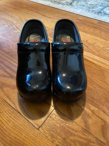 dansko clogs size 35