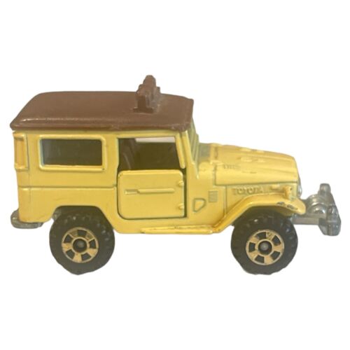 Tomica Toyota Land Cruiser No. 2 Tan 1/60 Vintage Japan Diecast - Picture 2 of 8