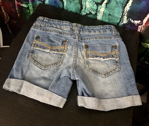 Arizona Jeans Denim Blue Distressed Bermuda Shorts Cuffed Hem Cotton Girls Sz 8 - Picture 2 of 5