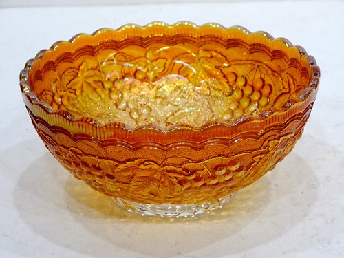 Antique IMPERIAL GRAPE & LEAVES Marigold Carnival Glass SERVING BOWL - Picture 1 of 5