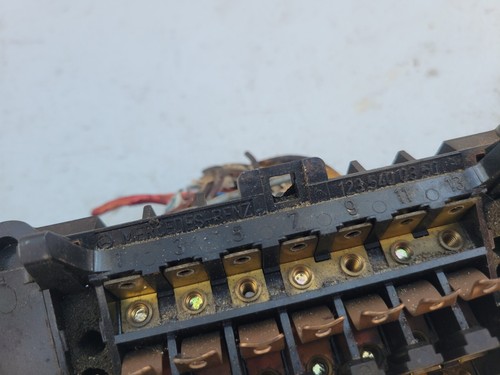 77-85 Mercedes Benz W123 Fuse Box with Cover Lid 123 540 00 82 Door 240D 300D OE - Picture 15 of 24
