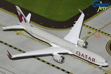 Qatar Airways Boeing 777-9 A7-BKA GJQTR2278 Gemini Jets Scale 1:400 IN STOCK