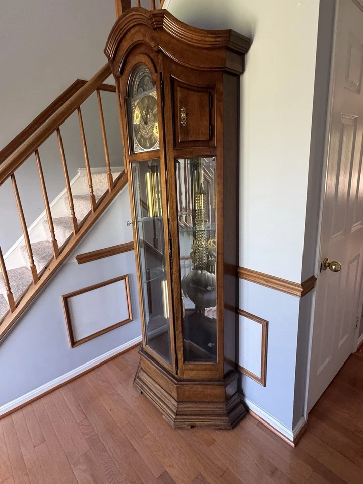 Reloj Abuelo Howard Miller 610-441 Foto 3 de 4