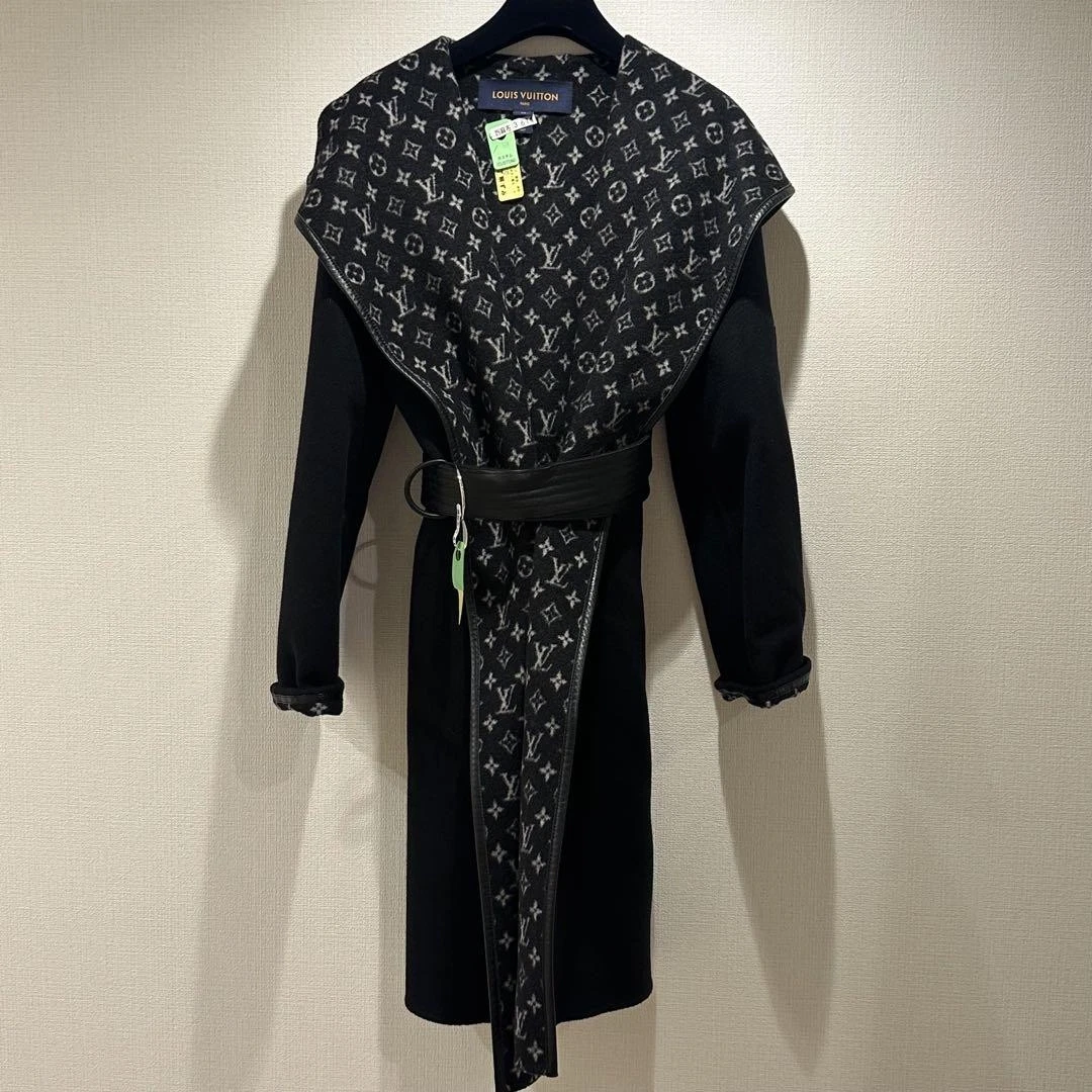 LOUIS VUITTON（LV） Cappotto con cappuccio Louis Vuitton taglia rara