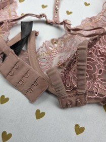 Victorias Secret Swarovski Lace Sexy Sheer 34C Push Up Designer Collection Bra