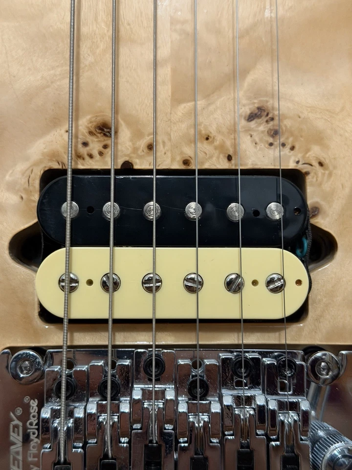 GUITARRA ELÉCTRICA NATURAL PEAVEY HP 2® POPLAR BURL RM Foto 2 de 4