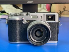 Fujifilm X100 12.3MP APS-C CMOS EXR 4x Optical Zoom Digital Camera -100 Working