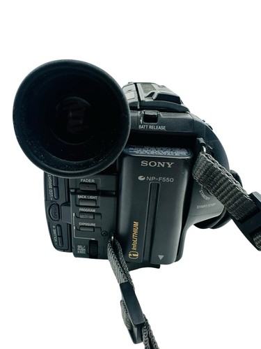 Sony CCD-TRV85 8mm Video Camera Recorder Hi8 Video8 with Bundle Accessories 362 - Picture 5 of 11