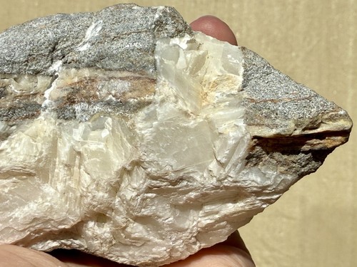 GORGEOUS 1.71 LB UNIQUE NATURAL CALCITE CRYSTAL MINERAL SPECIMEN CLUSTER HEALING - Picture 7 of 20