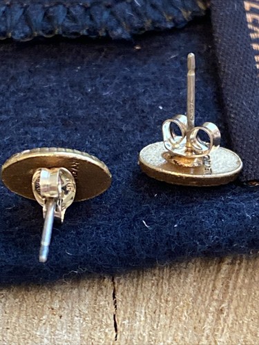 Alex and Ani "CROSS" Religion Silver Tone Stud Post Earrings NWOT - Afbeelding 3 van 3